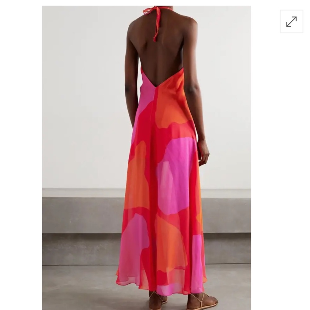 Also for sale on @averydew_closet. Great condition dress worn once. High quality